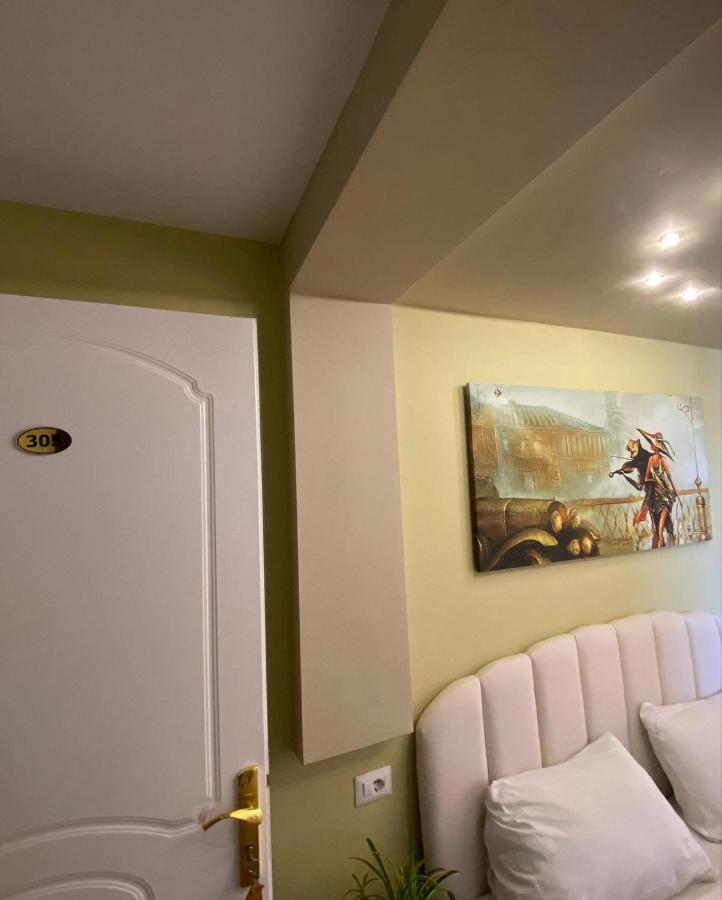 Villa Elear Korça Exteriör bild