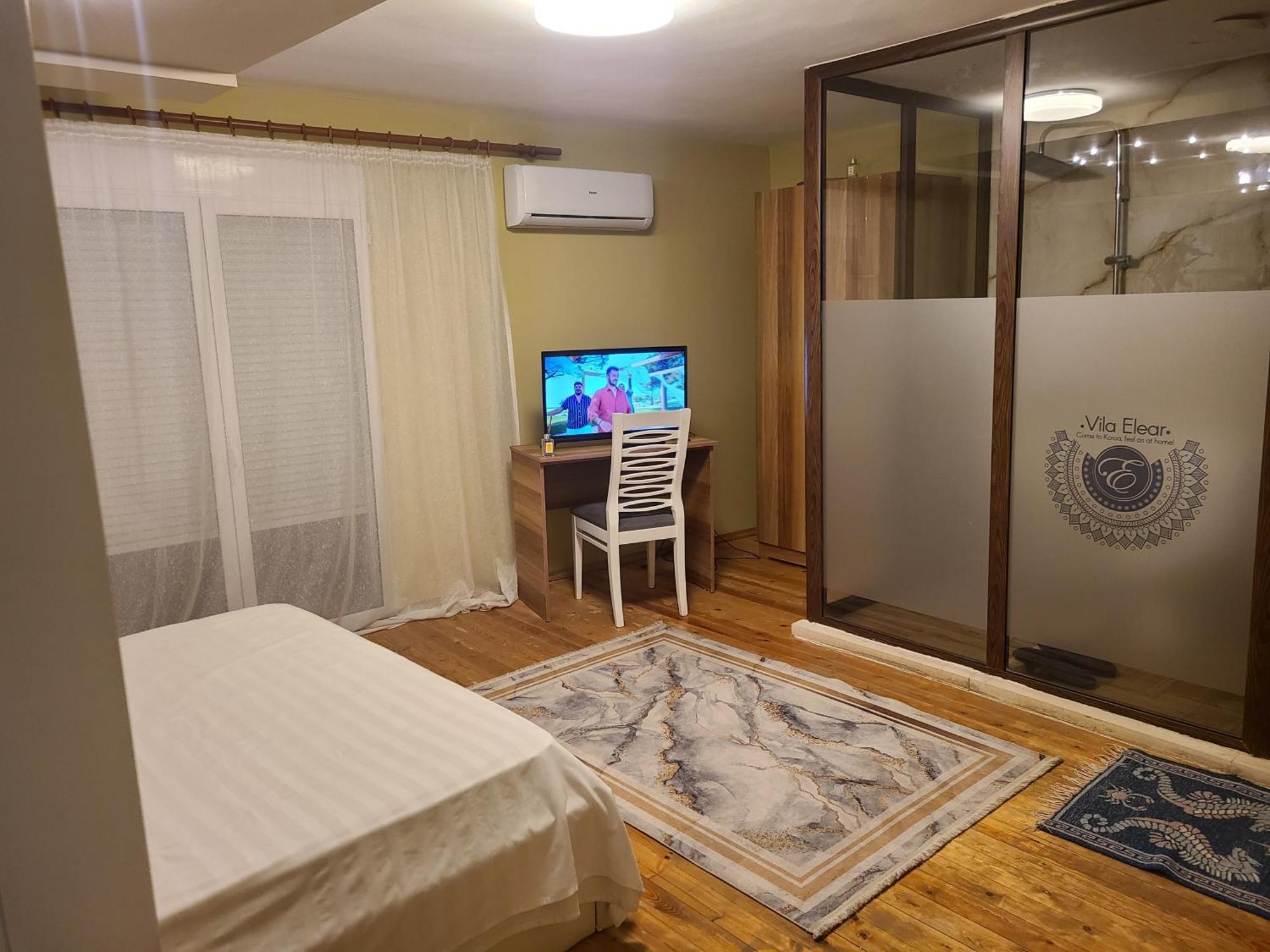 Villa Elear Korça Exteriör bild